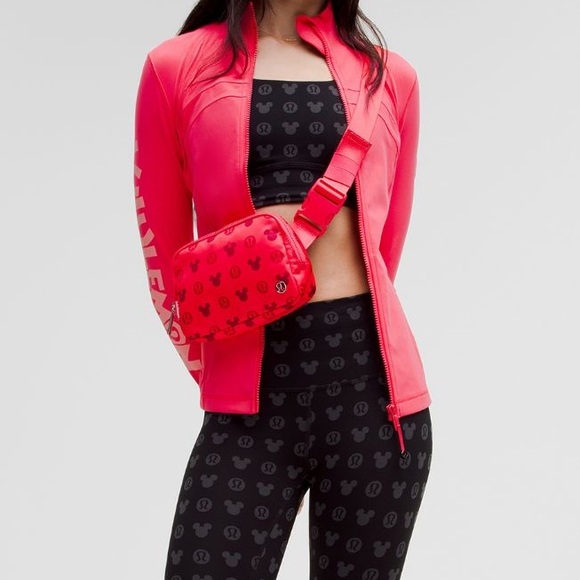 (1L) Lululemon x Disney Belt Bag Red/Pink - Picture 2 of 7